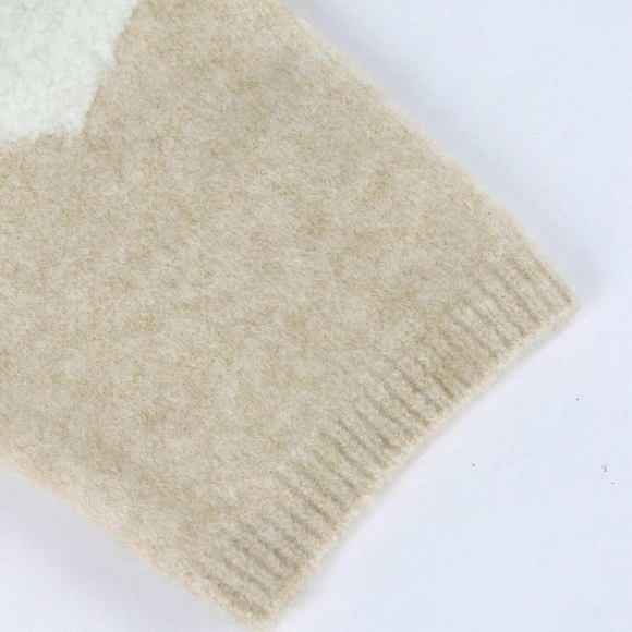 Cream/Tan and White Heart Design Knit Short Sleeve Sweater Size L - Picture 13 of 15